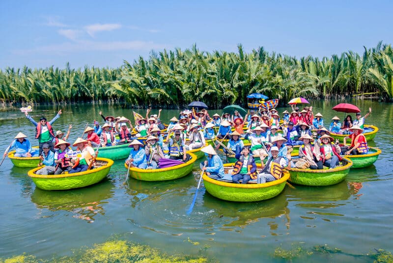 Outdoor team building Hoi An