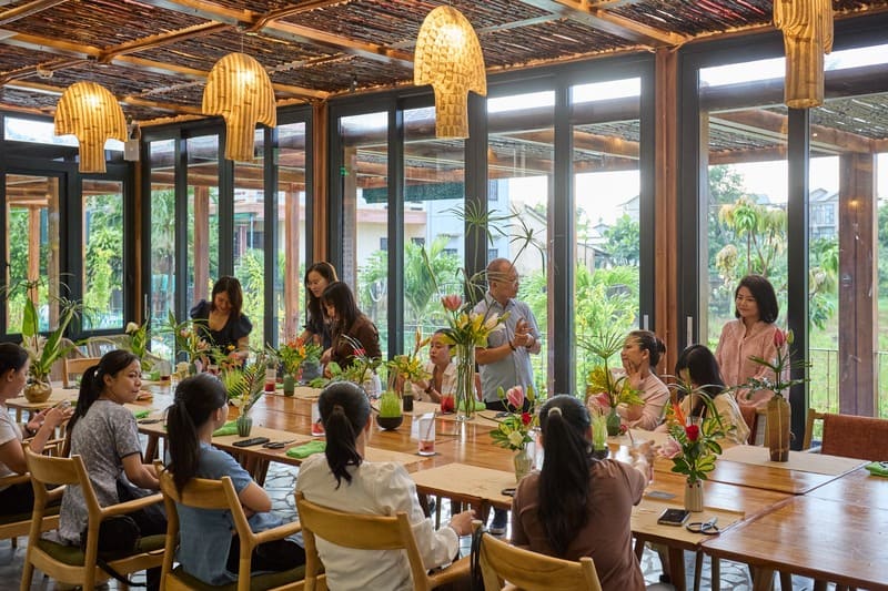 Outdoor team building Hoi An