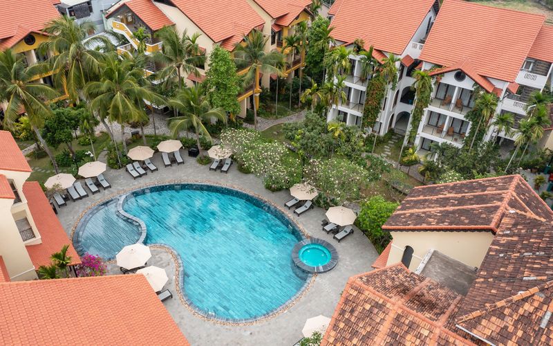 Outdoor team building Hoi An