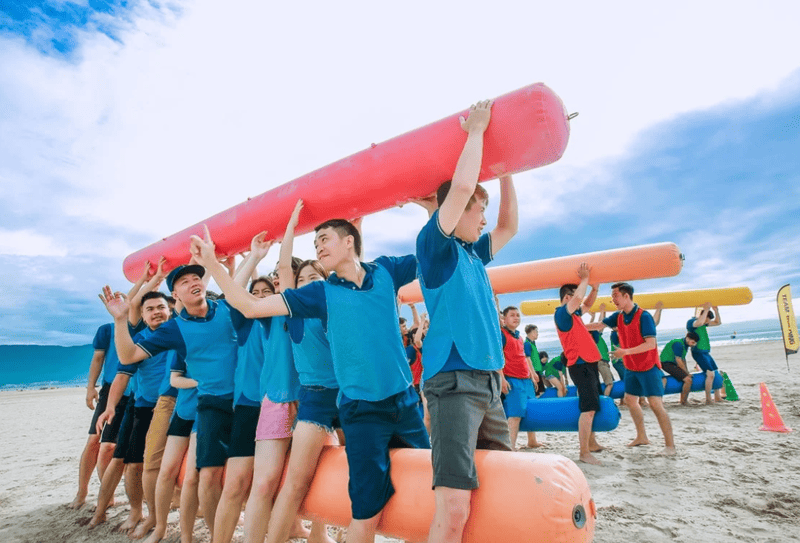 Outdoor team building Hoi An